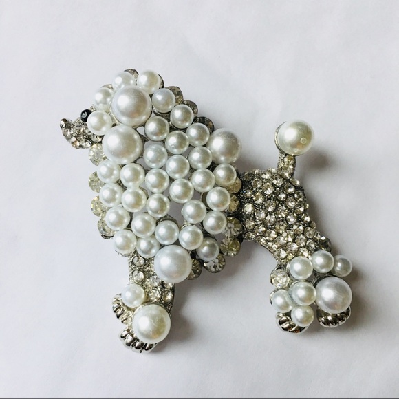 Dog Brooch Poodle White Faux Pearl Silver Tone Pin - Picture 4 of 7